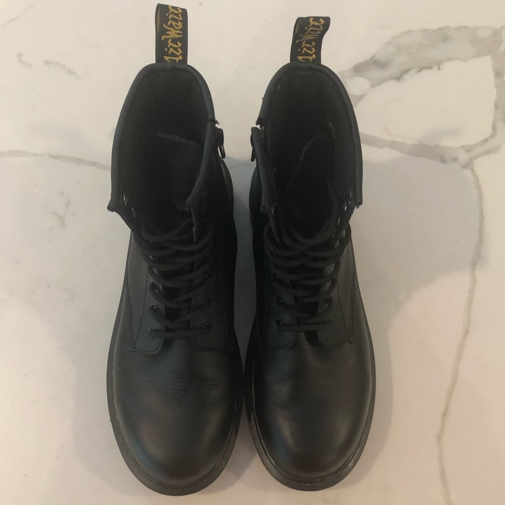 Dr Martens Classic Black 1460